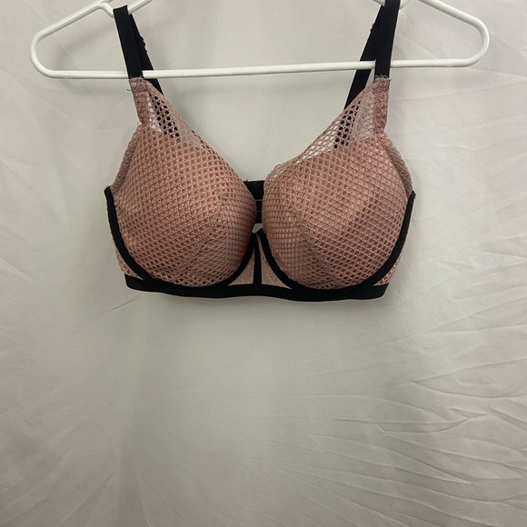 Victoria’s Secret Plunge Nude Fishnet Black 34DDD Bra - Picture 1 of 10